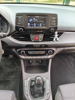 Predám Hyundai i30 2018, 88705km - 5