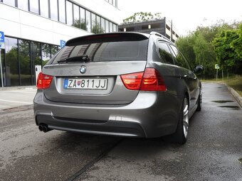 BMW rad 3 Touring 330d A/T 180kw M-Packet - 5