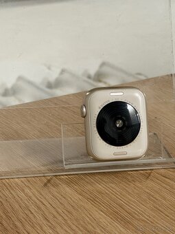 Dobrý deň Ponúkam na predaj Apple Watch SE 2022 44mm Silver - 5