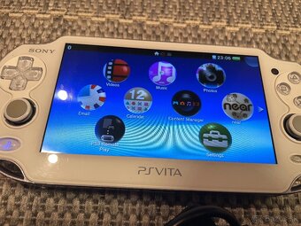 PS VITA PCH-1001 - OLED biela +4gb - 5