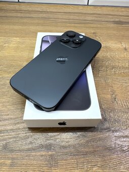iPhone 16 PRO 256GB - 93% batéria - 5