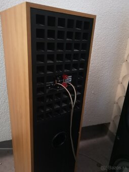 Bowers & Wilkins - 5