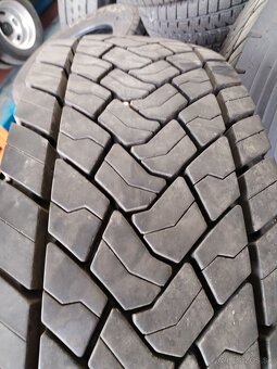 Predám pneumatiky 295/80r22.5 - 5