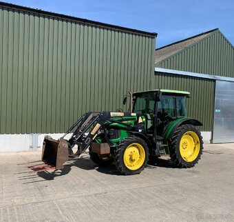 Predám traktor JD traktor 4WD•88HP•2266mth•3,6t - 5