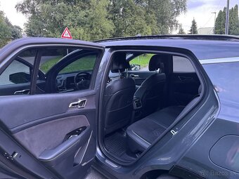 KIA Sportage 1.6 T-GDi HEV GT-Line AWD (2023) - 5