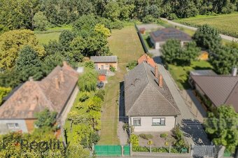 Starší dom s pozemkom o výmere 2800 m² na predaj - 5