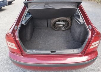 Škoda Octavia 1,6 i LPG benzín manuál 74 kw - 5