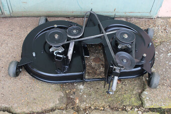 Predám traktorovú kosačku MTD - 5