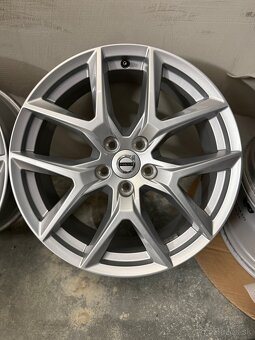 Hliníkové disky Volvo XC60 - 5x108 R18 Volvo XC40 , V90 - 5
