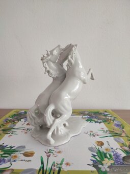 Schaubach kone porcelánová soška - 5