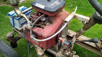 Benzinovy motor BRIX STRATON-18Koní-Boxer. - 5