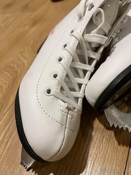 Dievčenské korčule 35 - 5