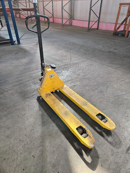 Predám paletové vozíky, super cena - 5