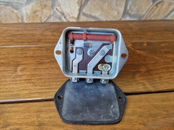 Jawa/ČZ Regulátor dobíjania 6V/75W originál CZ - 5