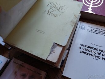 Množstvo katolíckej literatúry lacno - 5