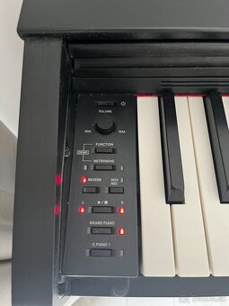 Predám digitálne piano Casio Privia - 5