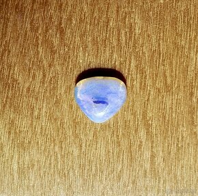 1,1 ct krištáľový opál, fialovo-zelená hra farieb, Austrália - 5