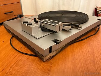 Tesla MC600Q gramofon na ND - 5