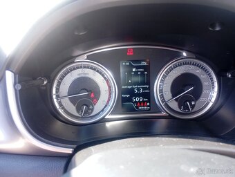 Suzuki Vitara 1.4 2WD hybrid - 5