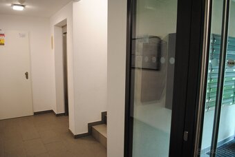 Prenajmem veľký1,5izbový slnečný byt, Bory1, nemocnica 3 min - 5