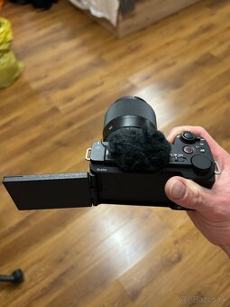 VLOG SET – Sony ZV-E10 II + Sigma 30mm f/1.4 + FULL prísluše - 5