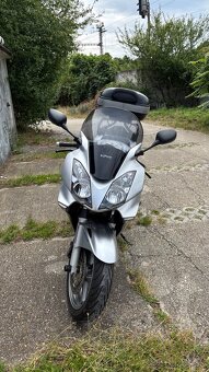 Honda VFR800 - 5