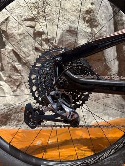 Ebike Raymon Airray 12 celokarbon 7499€ - 5