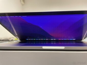 MacBook Pro 15 touchbar - 5