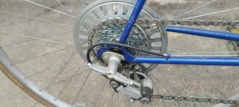 Favorit cestný bicykel - 5