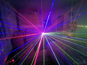 Laser 6 lúčový RGB na diaľkové ovládanie, dmx - 5