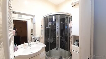 EXKLUZÍVNE ponúkame na predaj 2 izbový byt, 92m2 + loggia, - 5