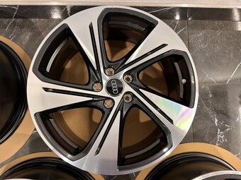 original audi a3 s3 r19 RS 8Y 5X112 8Y0601025CG - 5