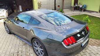 Ford Mustang 3,7 - 5