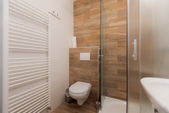 Slnečný investičný apartmán s terasou v projekte Bešeň - 5