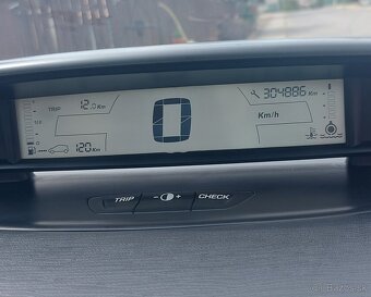 Predám Citroën C4 - 5