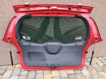 renault clio III kufrové dvere - 5