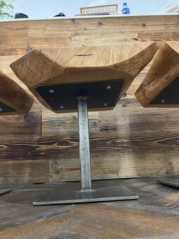 Masívne stolíky na železnej konštrukcii - 5