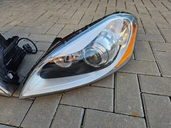 Xenony original Volvo XC60 ako nove, neposkodene - 5