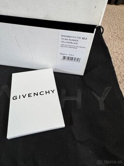 Givenchy - original - 5