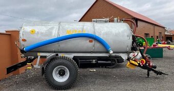 Cisterna fekální vůz - 5