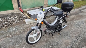 Manet korado 2kw ...5300km - 5