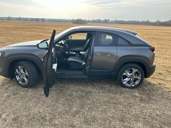 Mazda mx-30 - 5