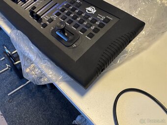 DMX OPERATOR 384 + LED Mini Wash - 5