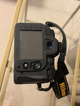 Nikon D7100 telo - 5
