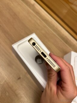 iPhone SE - 5