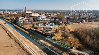 Stavebný pozemok v kľudnej časti mesta Šaštín-Stráže - 5