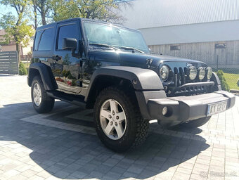 Jeep Wrangler 2.8 SPORT 4X4 - 5
