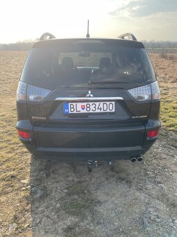 Predám MITSUBISHI Outlander - 5