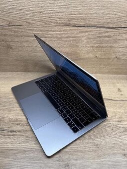 Apple MacBook Pro 2017 13"- Core i5 2,3GHz, 128GB SSD, 8GB - 5