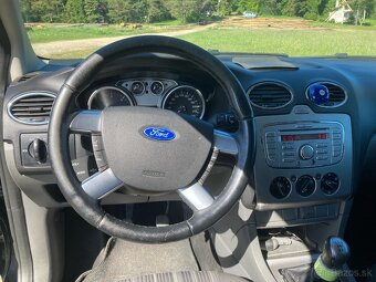 Ford Focus 1.8 - 5